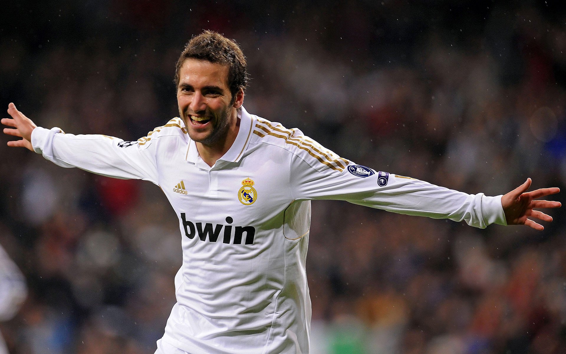 巴西队在美洲杯小组赛中1-1战平哥伦比亚，排名小组第二，美洲杯巴西打哥伦比亚